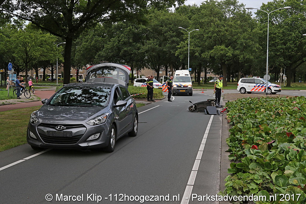 020817verkeersongeval sorgvlietlaan veendam006.jpg