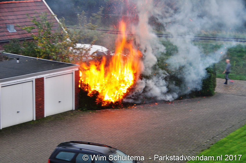 2017-10-21- Veendam buitenbrand Van Stolbergweg_0001.JPG
