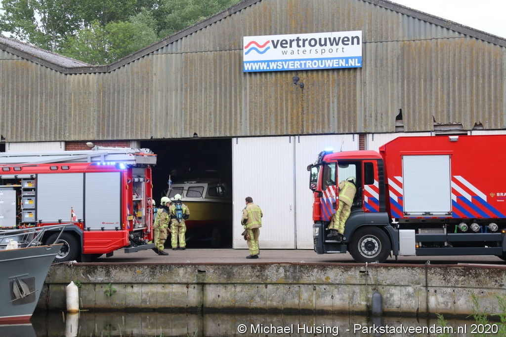 20200518_MH_Boot in brand in loods Wildervank 3.jpeg