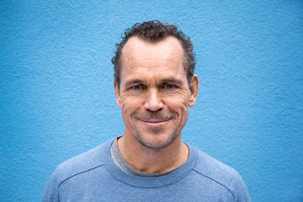 April 12 Bram Bakker_De Balansfabriek_(c)Hester Doove_liggend.jpg