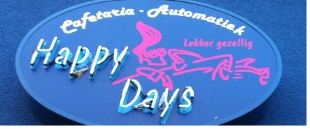 cafetariahappydays.jpg