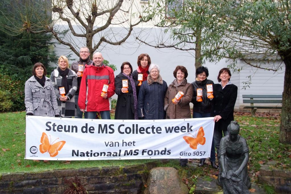 20151002_collectanten MS bij spandoek.jpg