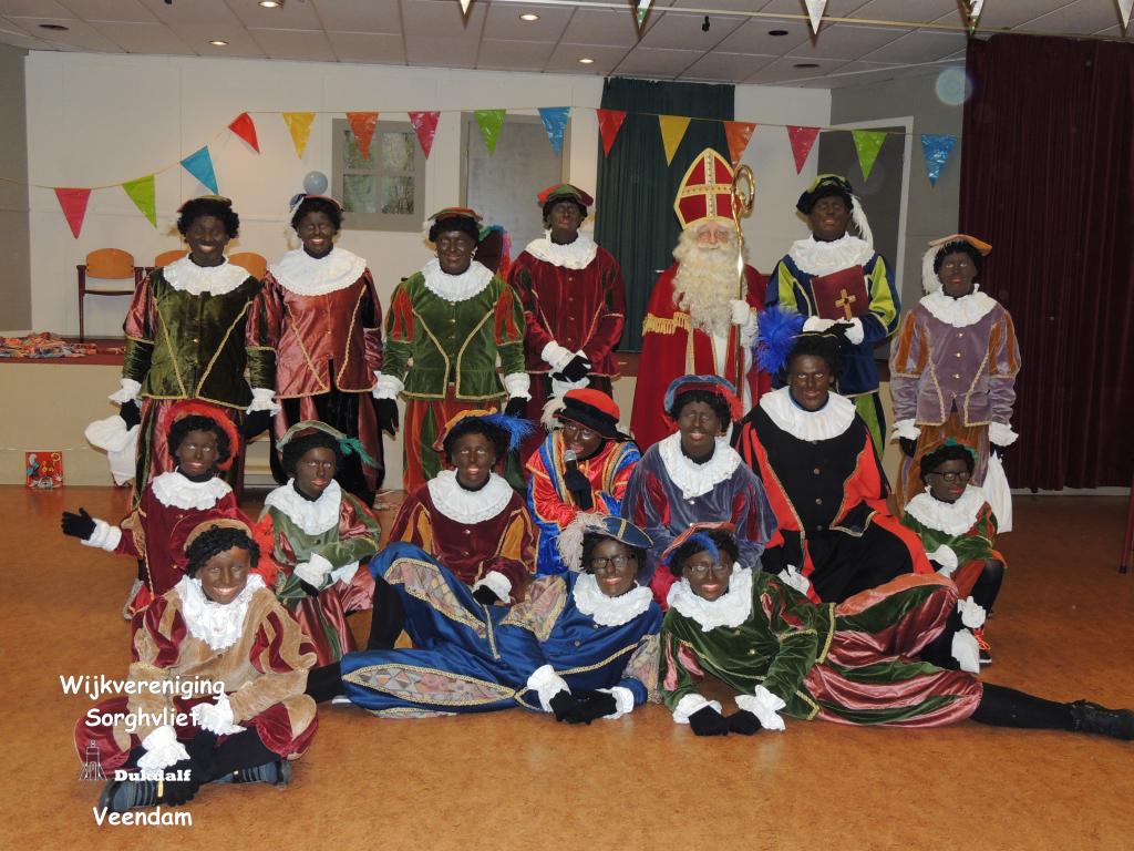 20151109_wijk Sorghvliet_Sint en Pieten.jpg