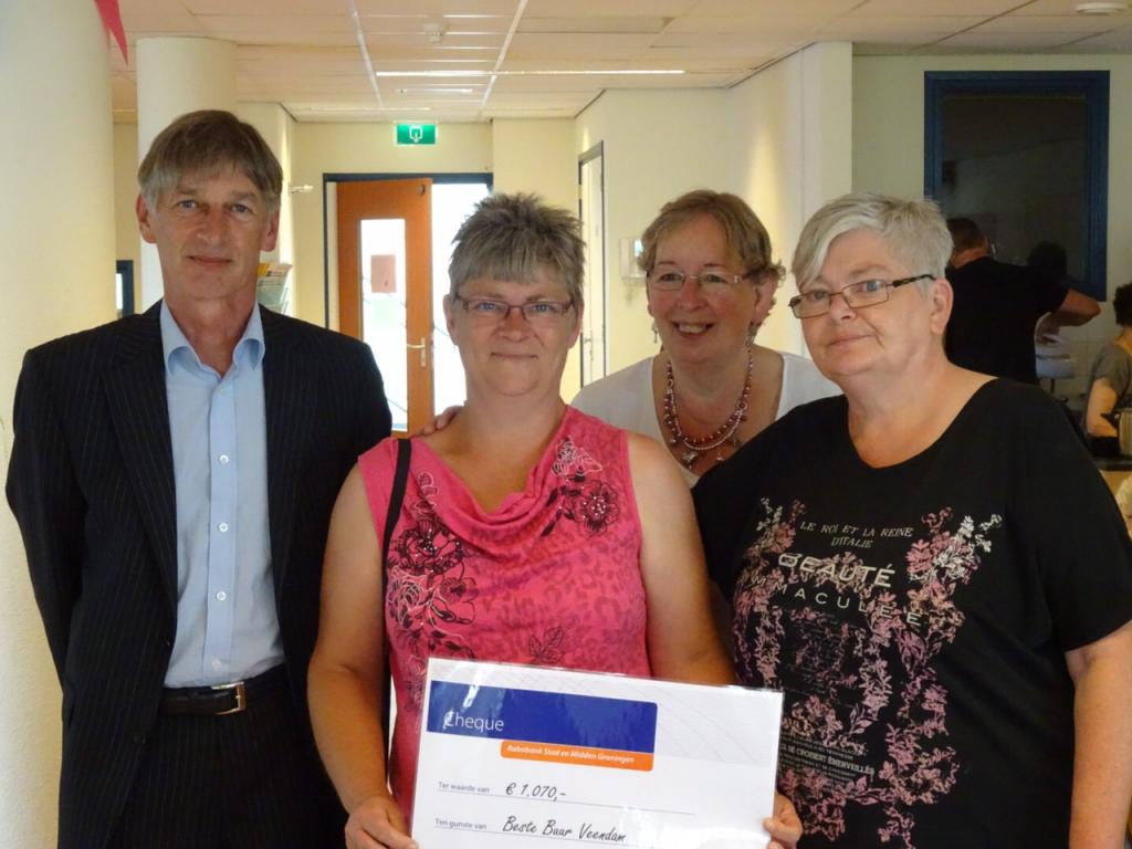 1070 EUR voor goed doel Beste Buur.JPG