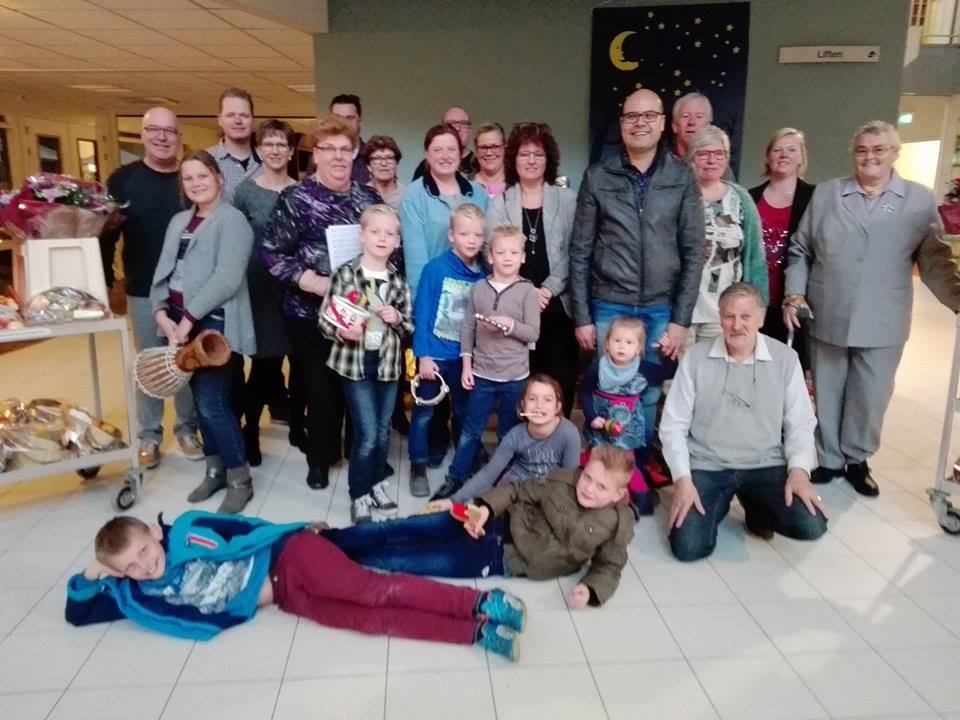 Oogst en dankdienst 13 nov 2016 zanggroep.jpg