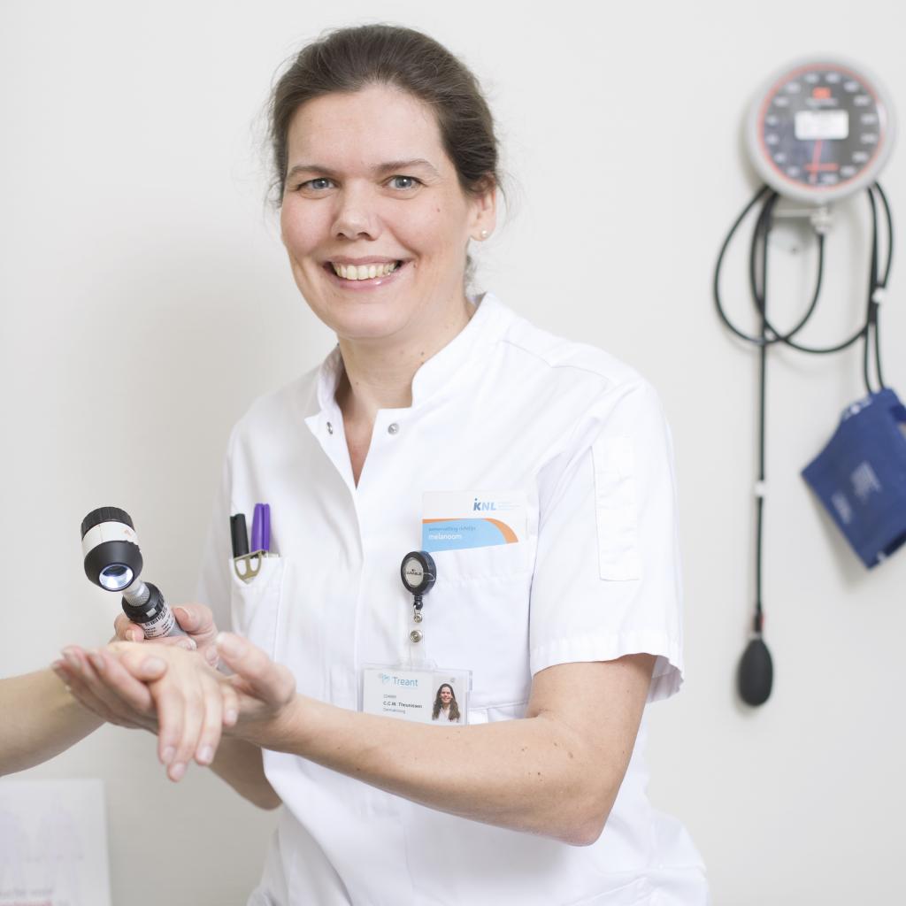 Chantal Theunissen dermatoloog.jpg