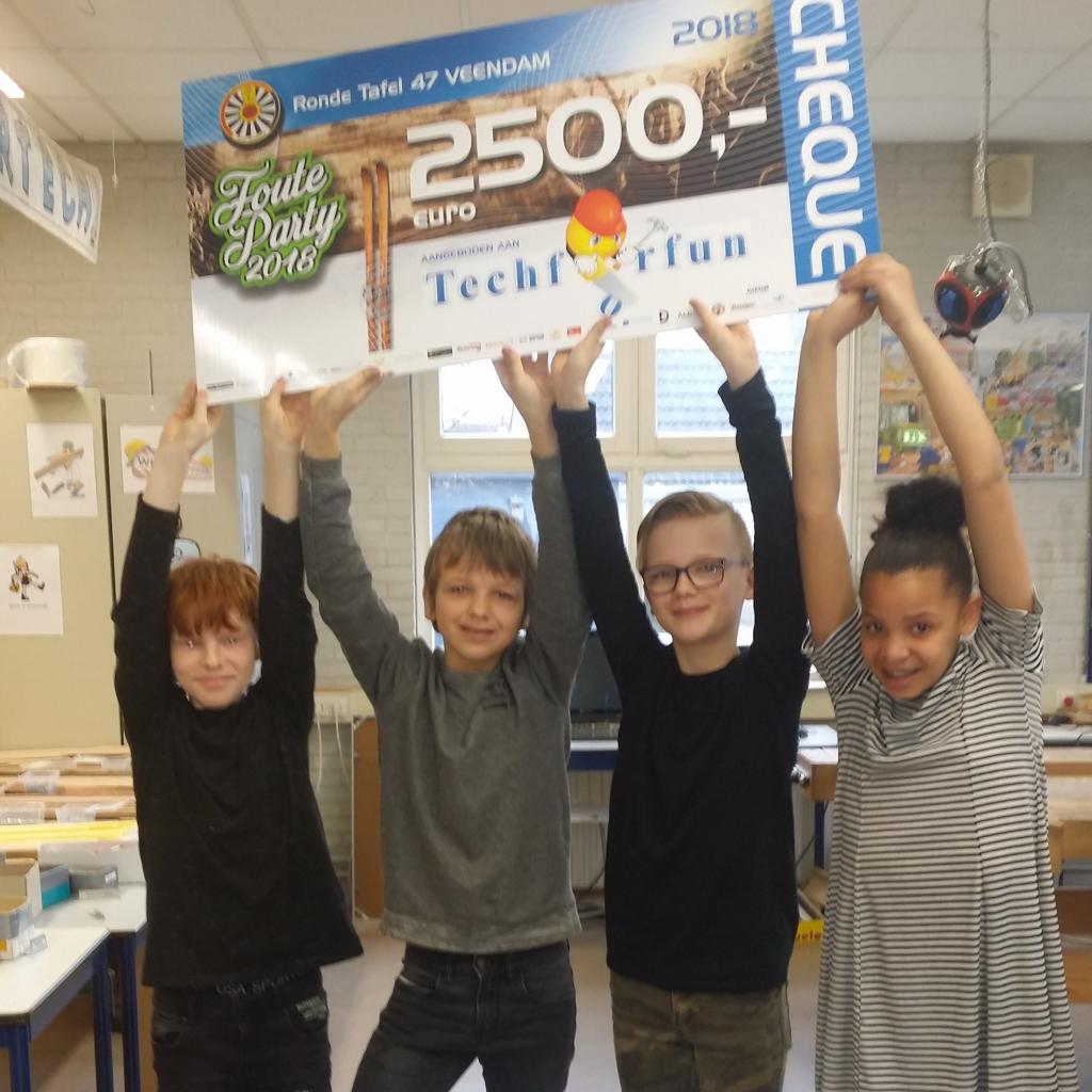 WP blij met de donatie van RT 47A.jpg