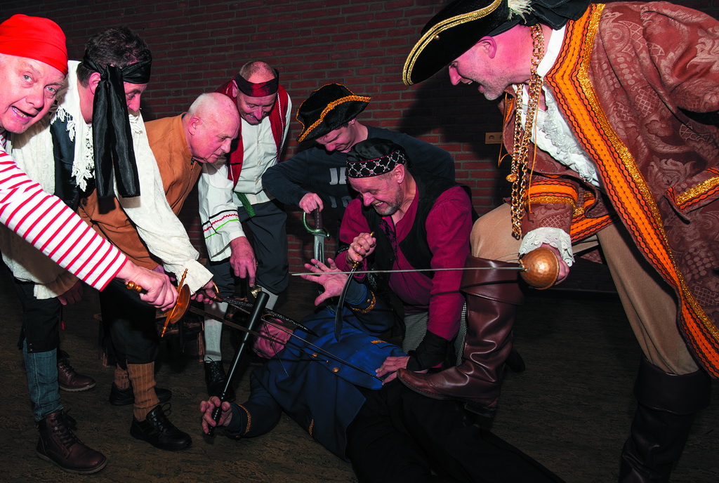 OVW Brigadier van politie PastedGraphic-6.JPG