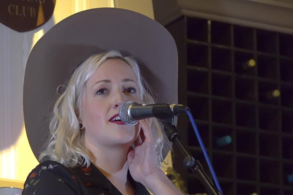 Justine Vandergrift uit Calgary Canada.jpg