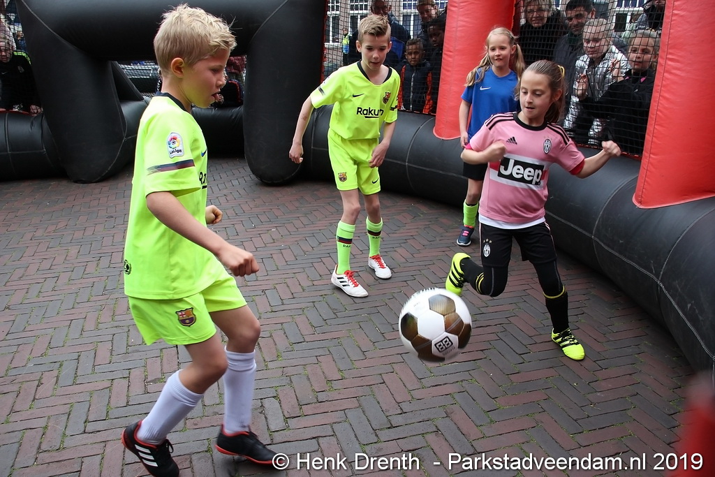 14 - PERS - Straatvoetbaltoernooi (1).jpg