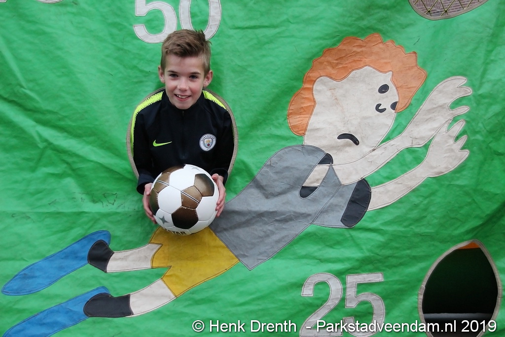 14 - PERS - Straatvoetbaltoernooi (4).jpg