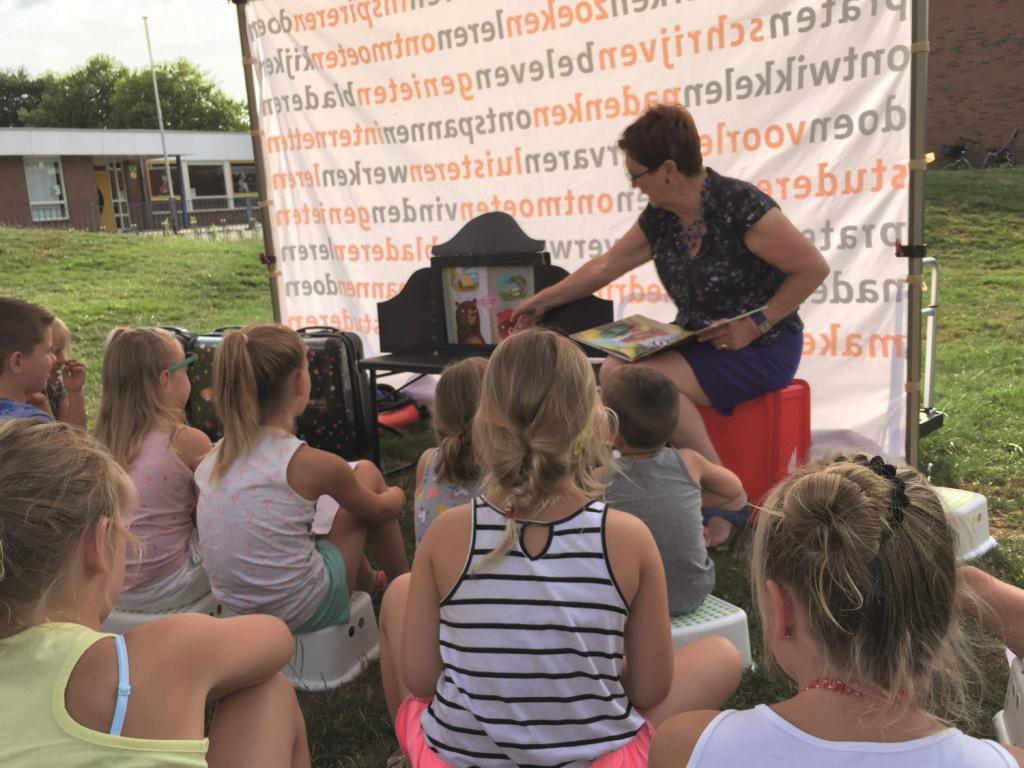 Vakantie Voorleestent 2 (2).jpg