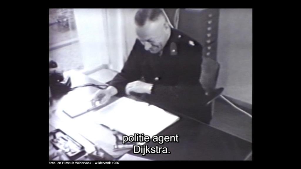 Broken and Ugly - Beth Hart - Marianne Pruissen-Van Der Velde.00_22_27_37.Still007.jpg