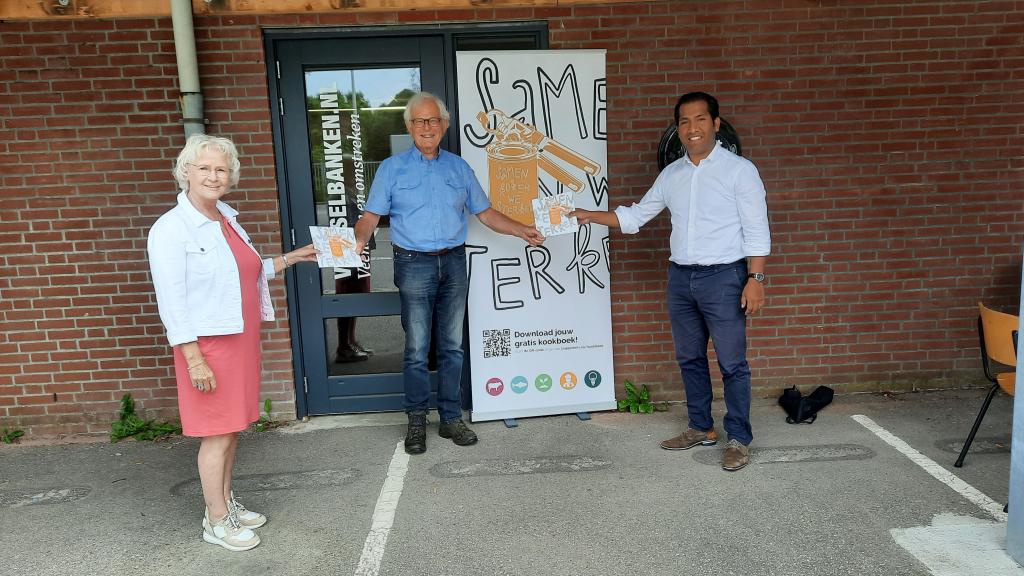 foto rotary voedselbank.jpg