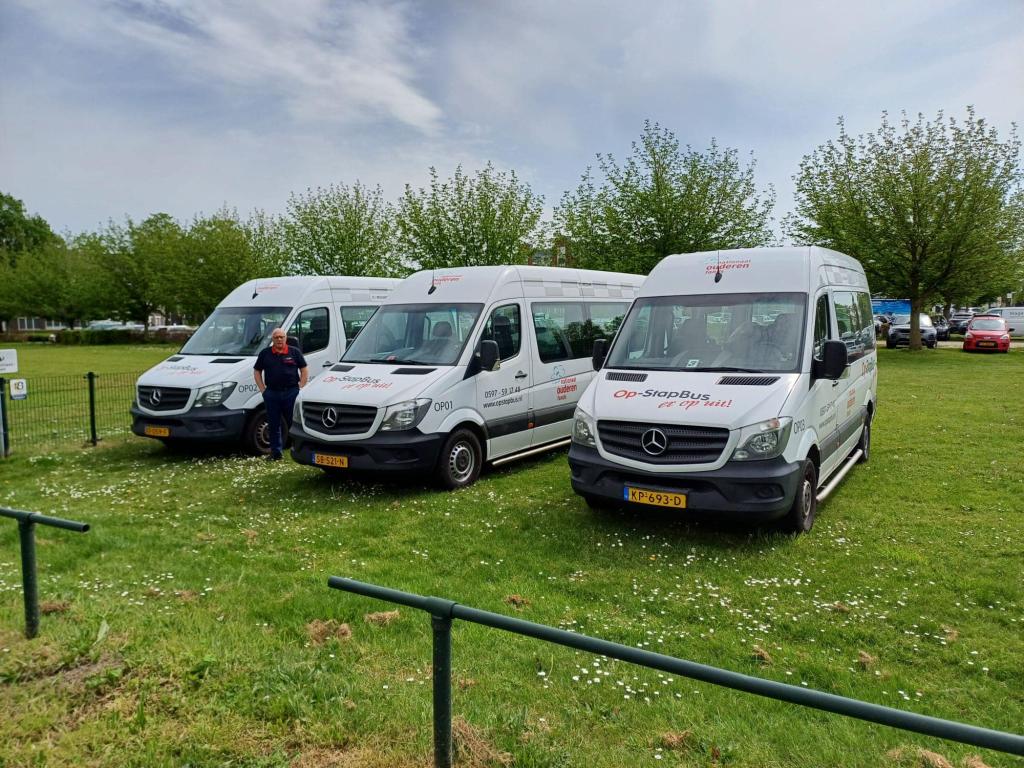 6-Michiel en de bussen.jpg