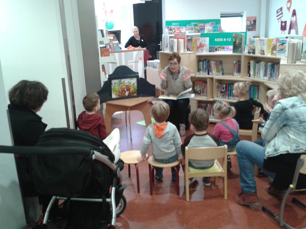 20151212_Peuterlenen in Bibliotheek Noordbroek.jpg