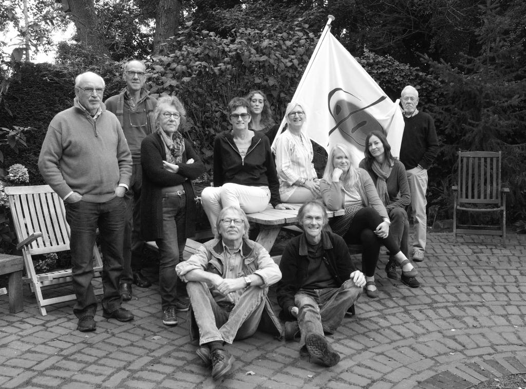 Tweekarspelenkunstroute groepsfoto zwart wit.jpg