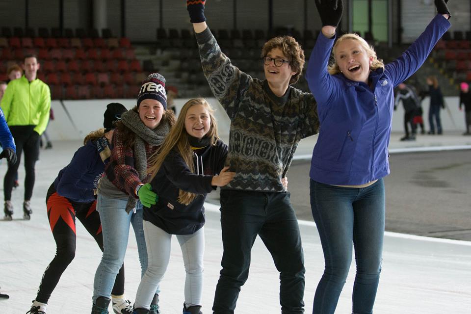 schaatsen met de AFSers in Assen.jpg