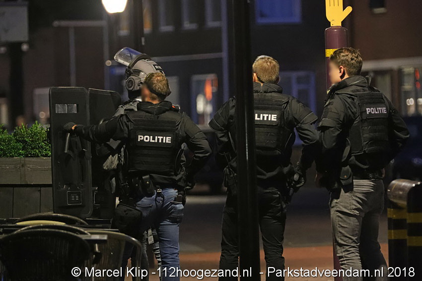 220818-inval arrestatieteam kerkstraat muntendam-10.jpg