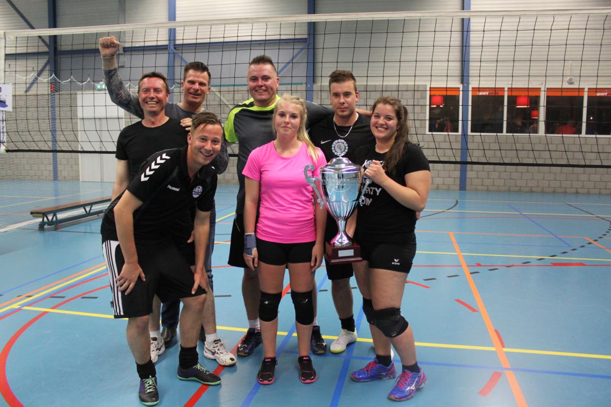 20150524_Zechstein_Team_Muntenbrouk_Kampioen_Zechstein_Stratenvolleybal_2015_4032.JPG