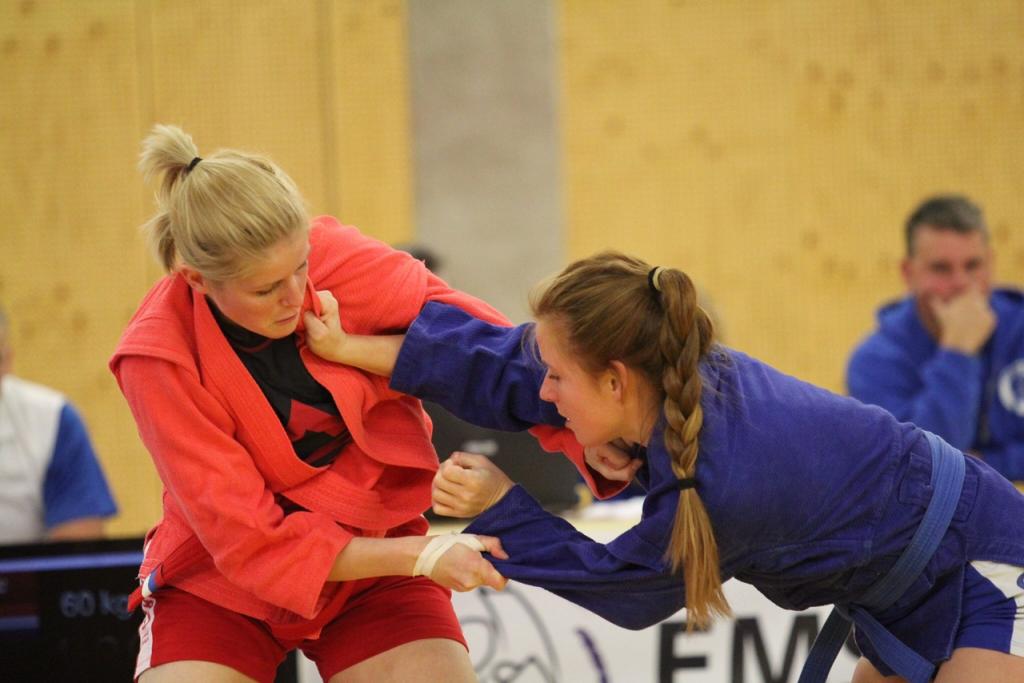 Kim Smit in blauw.JPG