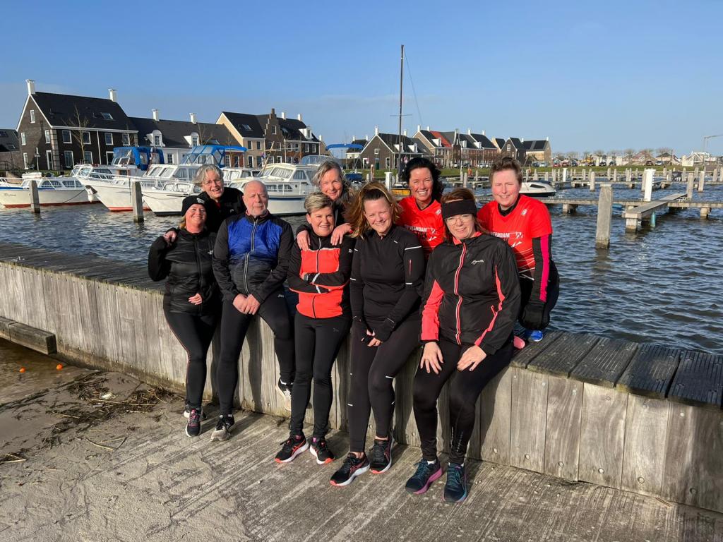 Opstapgroep najaar 2021 na het volbrengen van de 5 km in de Blauwestad.jpg