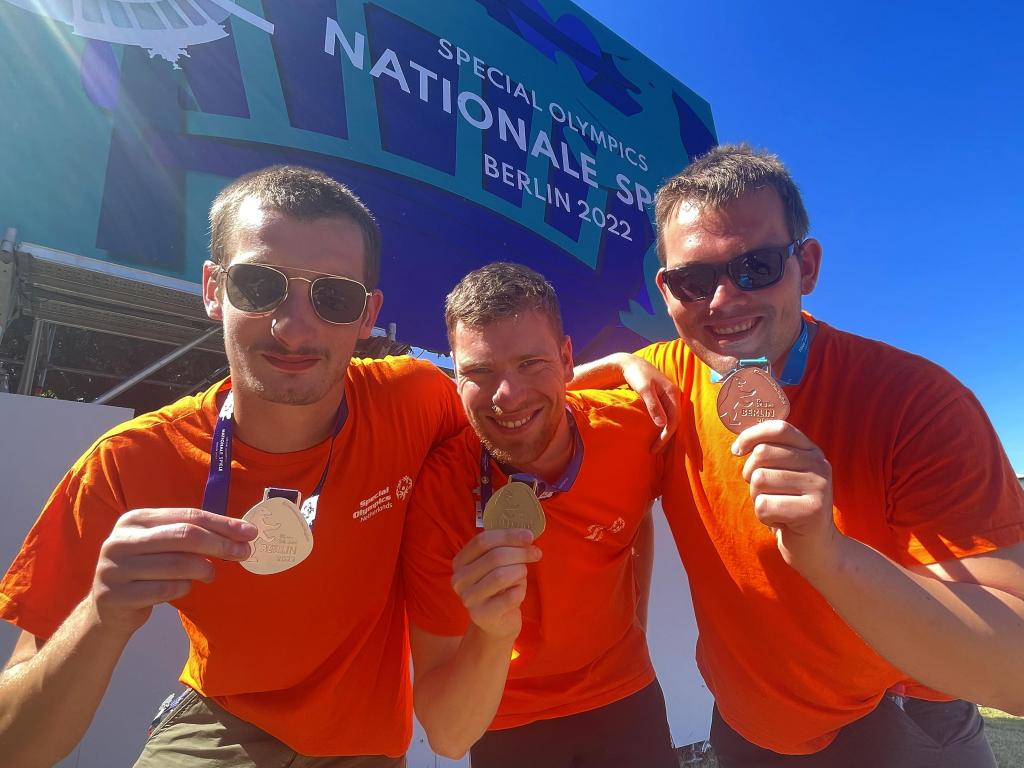 Goud zilver en brons voor team NL - vlnr Colin Degenaars - Lars Jacobsen en Bart Hol - foto Marco Hol.jpg